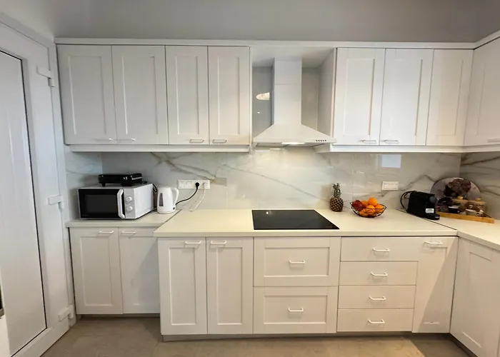 La Vie Est Belle 3 Luxury Bbq Jacuzzi&view Сasa de vacaciones Pounda