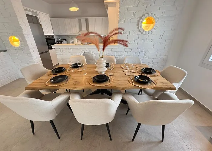 Сasa de vacaciones La Vie Est Belle 3 Luxury Bbq Jacuzzi&view *