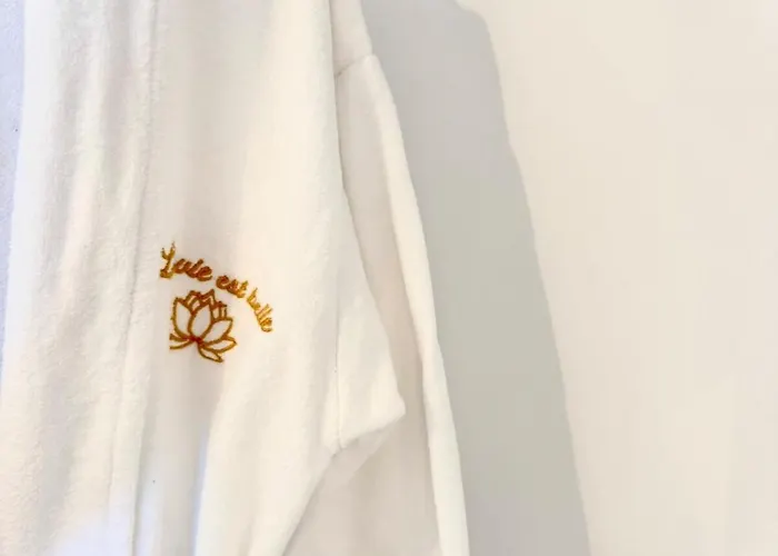 Сasa de vacaciones La Vie Est Belle 3 Luxury Bbq Jacuzzi&view Pounda