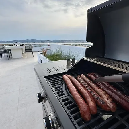 La Vie Est Belle Luxury Bbq Jacuzzi&view Feriehus